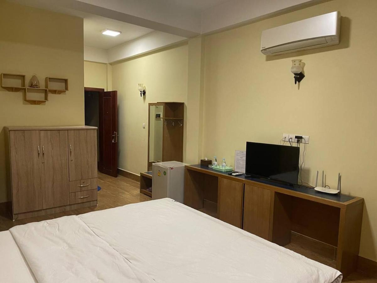 פנום פן Blue Sky Guest House מראה חיצוני תמונה